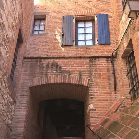 Hotel Dans Le Cloitre Saint Salvy A Albi.