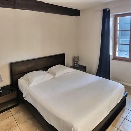 Dans Le Cloitre Saint Salvy A Albi. * Albi